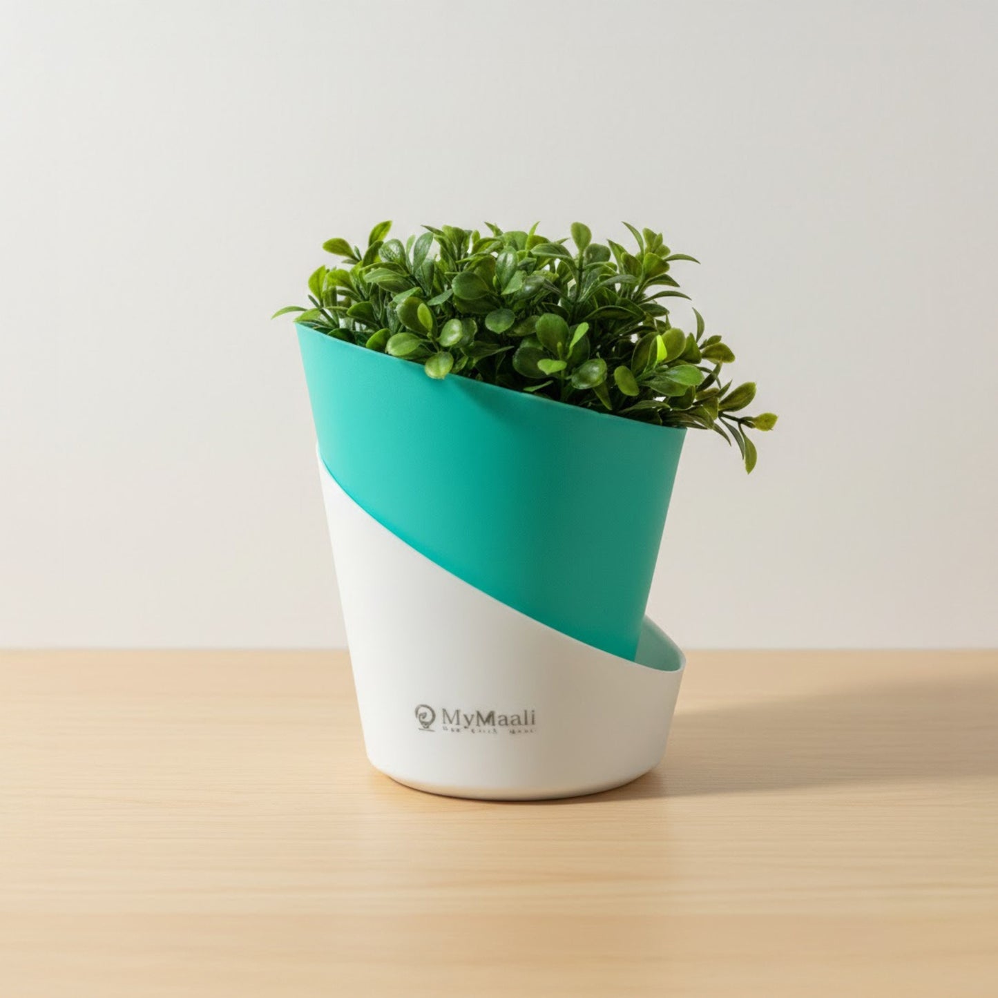 Slant Edge Plastic Planter (Dual-Tone)